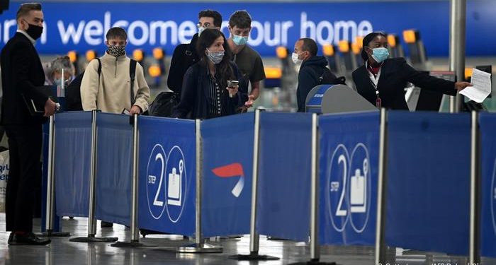 REINO UNIDO IMPONE CUARENTENA A VIAJEROS PROCEDENTES DE FRANCIA Y HOLANDA