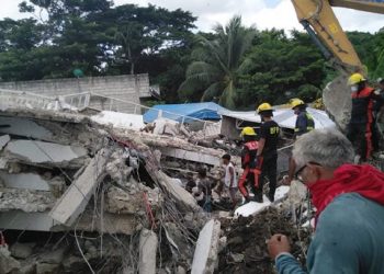 SISMO DE MAGNITUD 6.7 EN FILIPINAS DEJA UN MUERTO Y GRAVES DAÑOS
