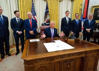 TRUMP ANUNCIA »ACUERDO DE PAZ HISTÓRICO» ENTRE ISRAEL Y EMIRATOS ÁRABES UNIDOS