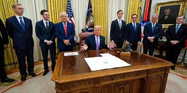 TRUMP ANUNCIA »ACUERDO DE PAZ HISTÓRICO» ENTRE ISRAEL Y EMIRATOS ÁRABES UNIDOS