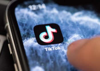 TRUMP DA ULTIMÁTUM A TIKTOK PARA VENDERSE A FIRMA DE EU