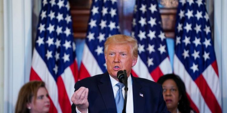 TRUMP DICE QUE MÉXICO PAGARÁ POR EL MURO CON PEAJE A VEHÍCULOS