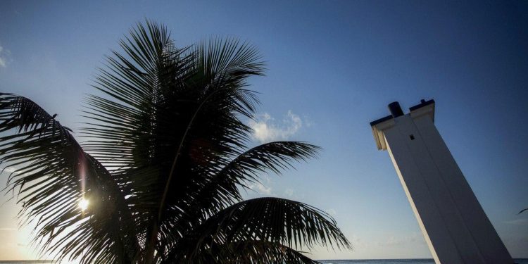 ESTABLECE GOBIERNO DE LAURA FERNÁNDEZ ESTRATEGIAS PARA FORTALECER LA COMPETITIVIDAD DE PUERTO MORELOS