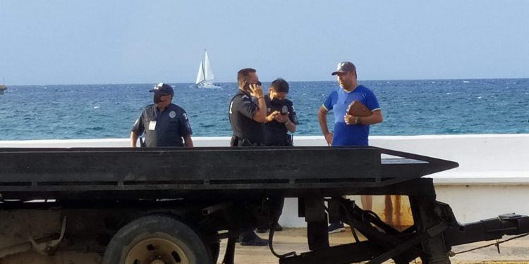 POLICÍA QUINTANA ROO DEJA IR A ELEMENTOS DE LA FGR QUIENES ANDABAN DE «FIESTA»