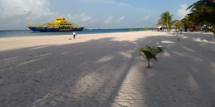 TRABAJA GOBIERNO DE ISLA MUJERES EN LOS PROTOCOLOS PARA LA REAPERTURA DE LAS PLAYAS DEL DESTINO