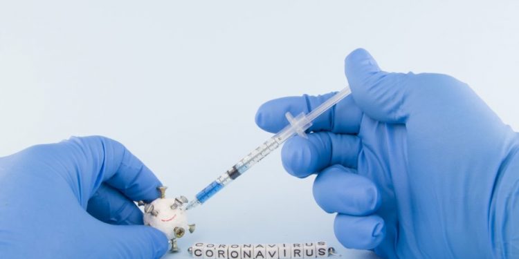 LAS PRUEBAS DE LAS VACUNAS FUE SUSPENDIDA EN MÉXICO POR QUE GENERÓ UNA REACCIÓN ADVERSA