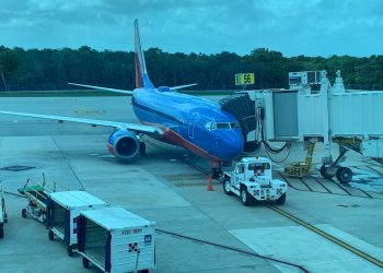 BUEN DOMINGO PARA AEROPUERTO INTERNACIONAL DE CANCÚN