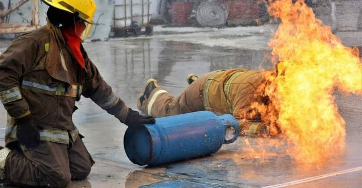 REALIZA PROTECCIÓN CIVIL Y BOMBEROS CAPACITACIÓN CONSTANTE A ELEMENTOS DE LA CORPORACIÓN EN ISLA MUJERES
