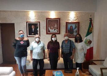 FUNDADORES DE CANCÚN SE REÚNEN CON MARA LEZAMA