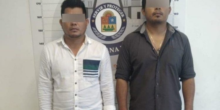 DETIENEN A DOS POLICÍAS ESTATALES POR ROBO CON VIOLENCIA