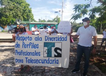 MAESTRAS PIDEN RESPETO A SUS DERECHOS