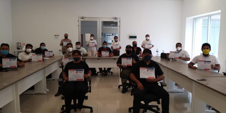 IMPARTE COEPROC CURSO DE TRABAJOS VERTICALES Y RESCATES EN ALTURAS