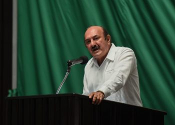 SOBRESALE ROBERTO ERALES CON LA POSTURA DEL PT