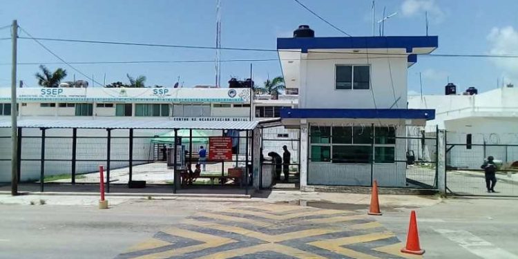 NIEGAN INVESTIGACIÓN EN CONTRA DE CUSTODIOS Y DIRECTOR DEL CERESO DE CHETUMAL