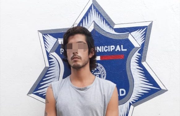 DETIENEN A SUJETOS CON PRESUNTA DROGA