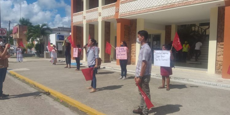 COMUNIDADES MAYAS SE MANIFIESTAN ANTE LA FALTA DE ATENCIÓN A SUS NECESIDADES