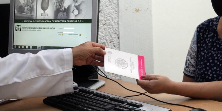 RECOMIENDA IMSS A PERSONAS CON VIH CONTINUAR CON MEDIDAS DE PREVENCIÓN Y SANA DISTANCIA