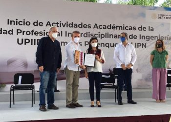 DONAN TERRENO PARA UNIDAD EDUCATIVA DEL POLITÉCNICO EN PALENQUE