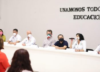 GOBIERNO DE LAURA FERNÁNDEZ PONE EN MARCHA EL PROGRAMA “UNÁMONOS TODOS EN LA EDUCACIÓN”