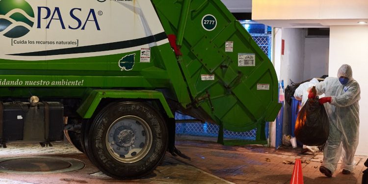 PREOCUPAN A COZUMELEÑOS PROBLEMAS DE BASURA, INSEGURIDAD Y REACTIVACIÓN ECONÓMICA