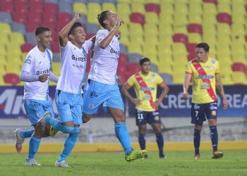 EL DELANTERO BRASILEÑO VIAJÓ LA MADRUGADA DE ESTE VIERNES A GUADALAJARA CON DESTINO A MONTERREY, DONDE FUE OPERADO DE UNA FRACTURA DE PERONÉ.