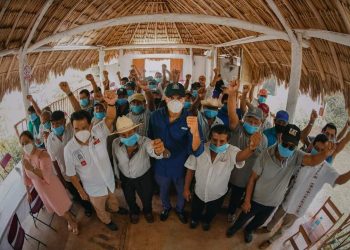 DIPUTADOS RECORREN LA ZONA MAYA