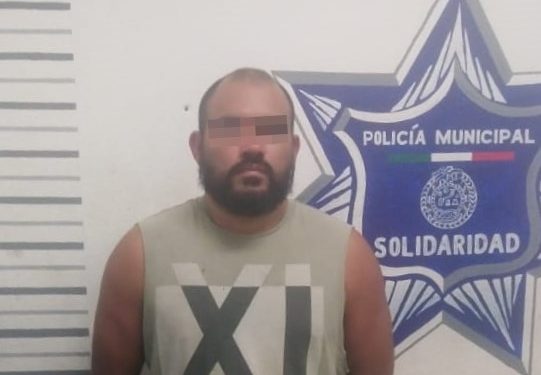 ASEGURAN A PRESUNTOS LADRONES DE UN COMERCIO EN PLAYA DEL CARMEN