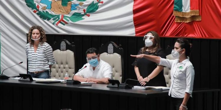 RINDE PROTESTA MARCIA FERNÁNDEZ