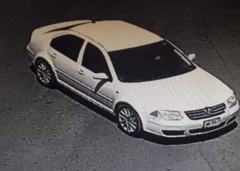 DIFUNDEN IMÁGENES DE SUPUESTO VEHÍCULO INVOLUCRADO EN HECHO DELICTIVO EN EL AEROPUERTO DE CHETUMAL