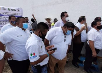 TAXISTAS PIDEN LEY PARA HERENCIA DE CONCESIÓN