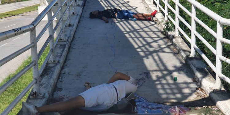 ULTIMAN A BALAZOS LA VIDA DE DOS PERSONAS EN EL PUENTE DE AKUMAL