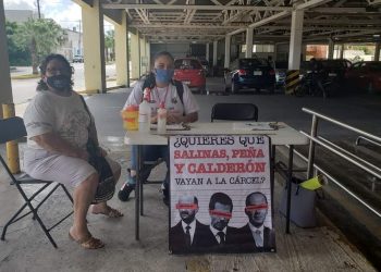 RECABAN MÁS DE MIL FIRMAS EN COZUMEL PARA ENJUICIAR A EX PRESIDENTES