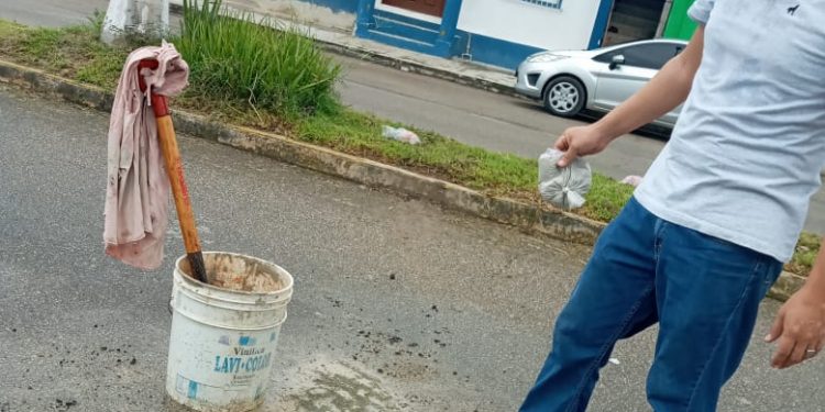 CIUDADANOS DE FELIPE CARRILLO PUERTO PARCHAN CALLES DE LA CIUDAD ANTE LA INEFICIENCIA DE «CHAAK’ MEX»