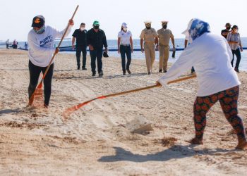 ESFUERZO CONJUNTO PERMITE RETIRAR SARGAZO DE PLAYAS DE PUERTO MORELOS Y CANCÚN