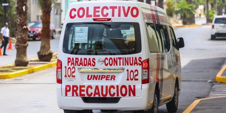 REGRESA TRANSPORTE PÚBLICO A CALLES DE COZUMEL