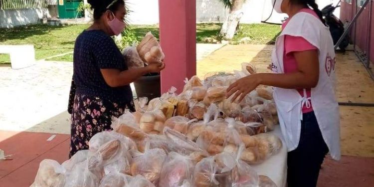MANTIENE DIF ISLA MUJERES MESAS DE ACOPIO Y APOYO A FAMILIAS MÁS AFECTADAS POR EL COVID-19