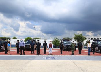 LAURA BERISTAIN ENTREGA MÁS PATRULLAS A LA PMP