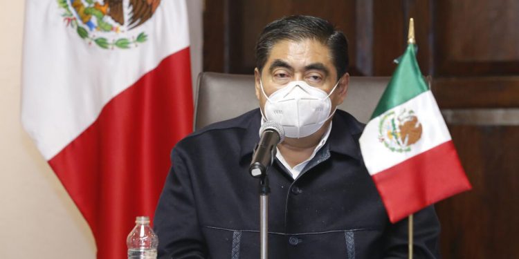 PUEBLA DEBE SEGUIR EN CONDICIONES DE SEMÁFORO NARANJA: MIGUEL BARBOSA