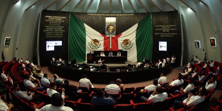 AVALAN REFORMAS A LEY DE MOVILIDAD, QUE BENEFICIARÁ A FAMILIAS TRANSPORTISTAS