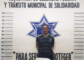 DETECTAN BINOMIOS CANINOS DROGA A UN TRANSEÚNTE EN PLAYA