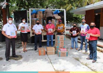 LLEGAN LIBROS DE TEXTO GRATUITOS A PUERTO MORELOS