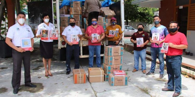 LLEGAN LIBROS DE TEXTO GRATUITOS A PUERTO MORELOS