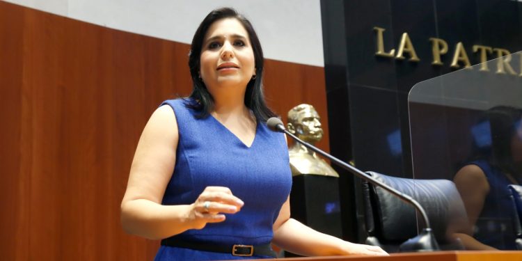 POR TERCERA OCASIÓN PRESENTA MAYULI MARTÍNEZ AL SENADO INICIATIVA PARA REDUCIR EL IVA EN EL SUR DEL ESTADO.
