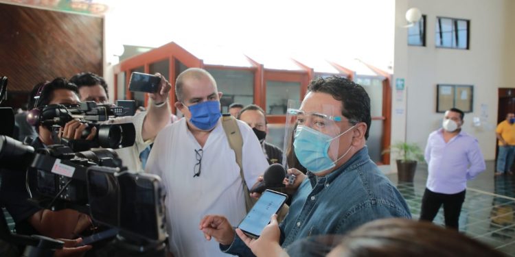 INSCRIPCIÓN A ESCUELAS NO DEBE CONDICIONARSE A PAGO DE CUOTAS