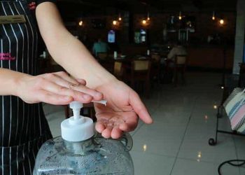 ALERTA COFEPRIS SOBRE 9 MARCAS DE GEL ANTIBACTERIAL CON METANOL