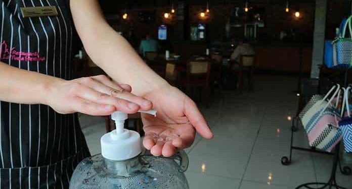 ALERTA COFEPRIS SOBRE 9 MARCAS DE GEL ANTIBACTERIAL CON METANOL