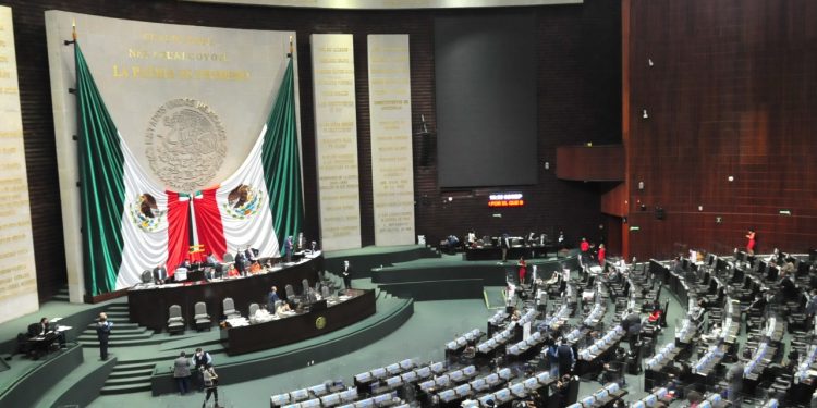 APRUEBAN EL FORMATO PARA FIRMAS DE CONSULTA DE AMLO