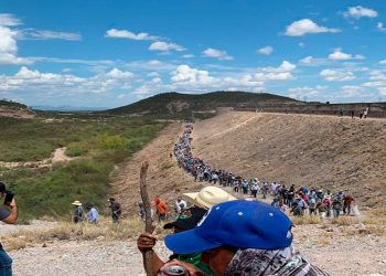 ASEGURAN QUE DETRÁS DE PROTESTAS DE AGRICULTORES EN CHIHUAHUA ESTÁ EL “HUACHICOL DEL AGUA”