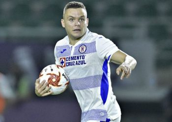 CON POLEMICA INCLUIDA, CRUZ AZUL SE COLOCA LÍDER DE LA LIGA MX
