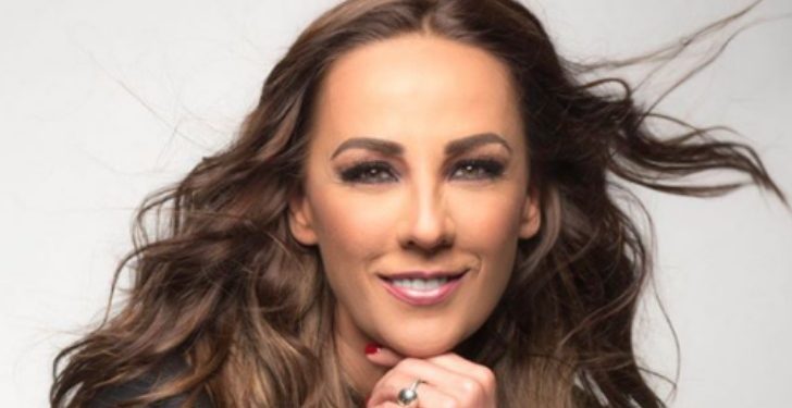 CONSUELO DUVAL SUPERA AL CORONAVIRUS Y «SONRÍE CON EL ALMA»